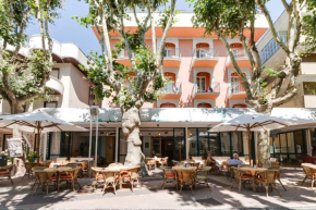 Aris Hotel